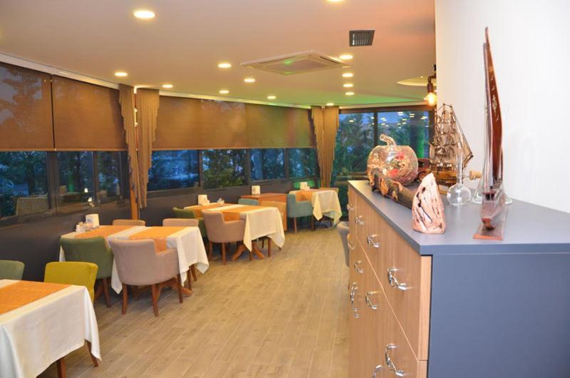 Otel Grand Lark Istanbul Exterior photo