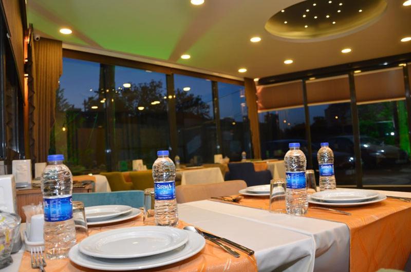 Otel Grand Lark Istanbul Exterior photo