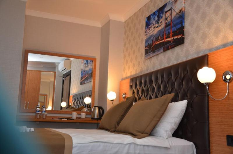 Otel Grand Lark Istanbul Exterior photo