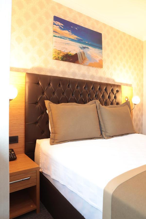 Otel Grand Lark Istanbul Exterior photo