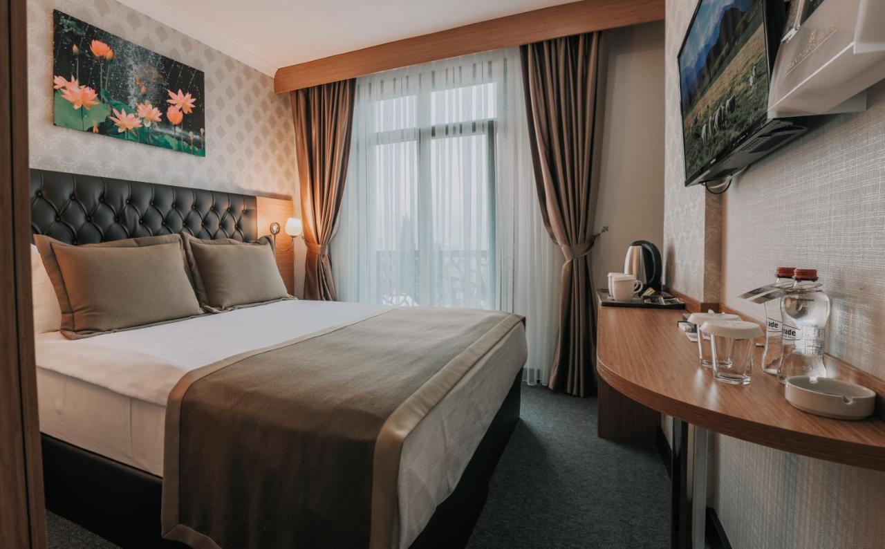 Otel Grand Lark Istanbul Exterior photo